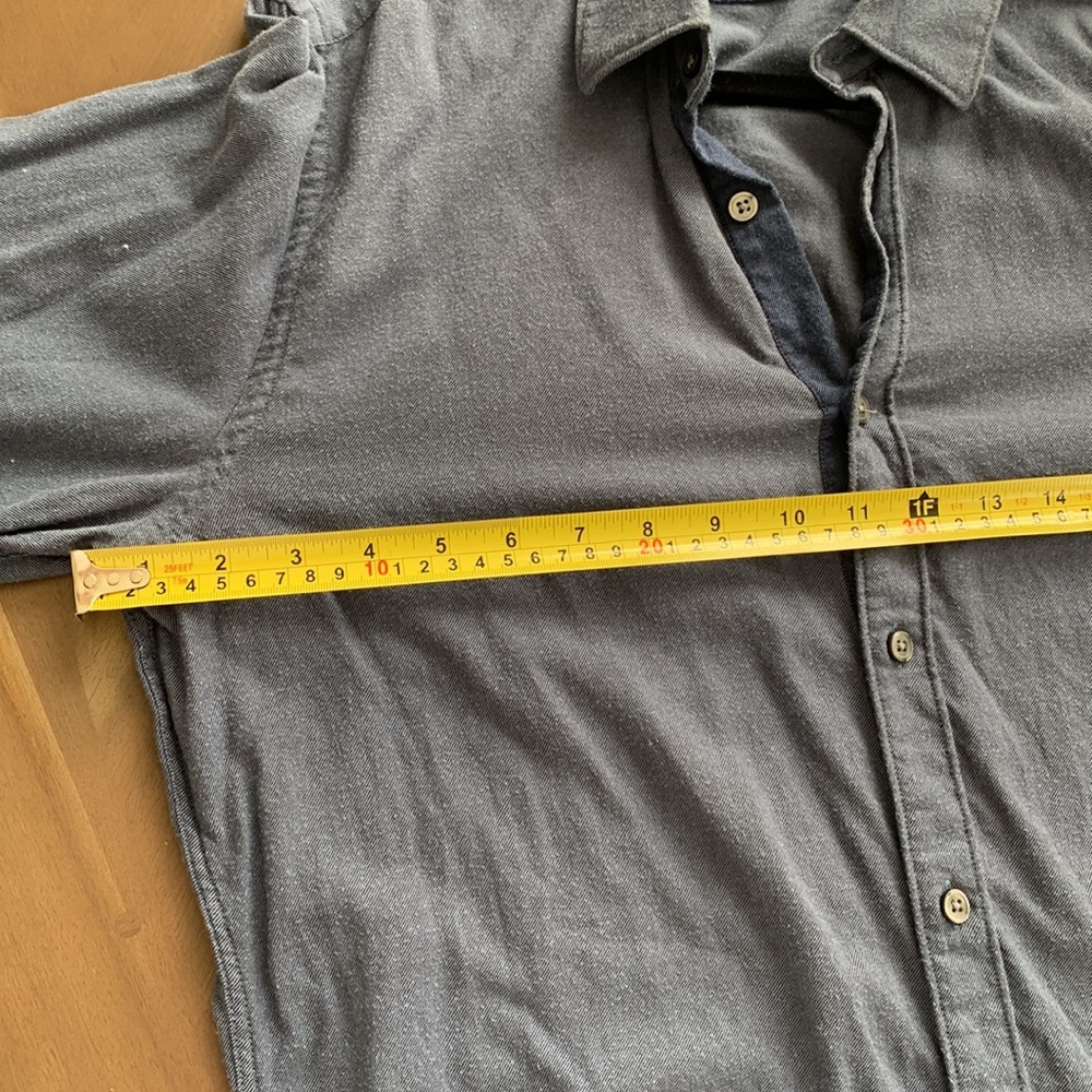 Hugo Boss Button Up - Picture 4 of 8